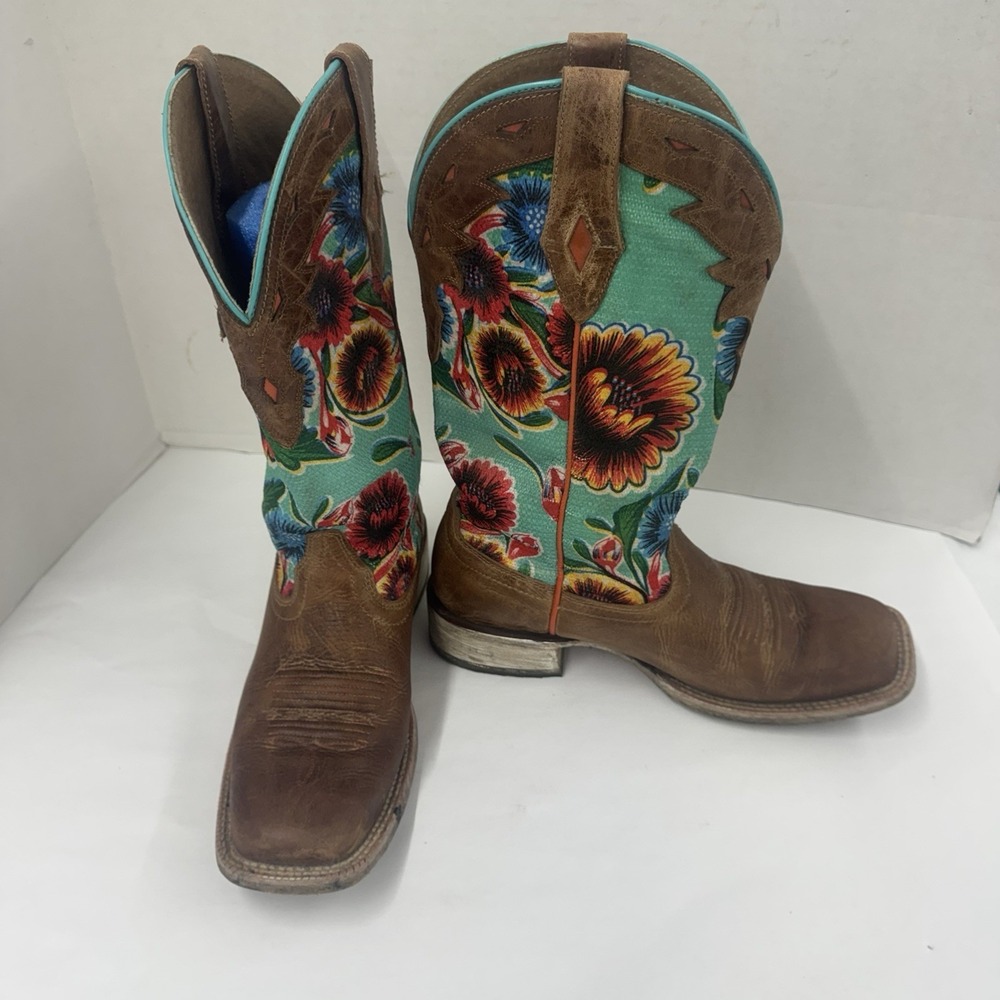 ARIAT Circuit Champion Women's 8B Western Boots Floral Textile, Square Toe